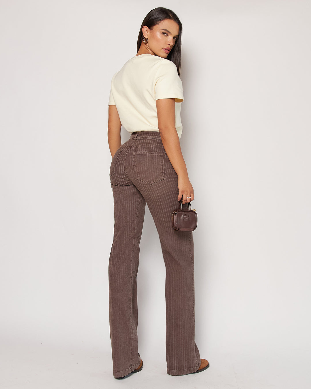 PANTALON DAMA BOTA RECTA TIRO ALTO REF. 18343