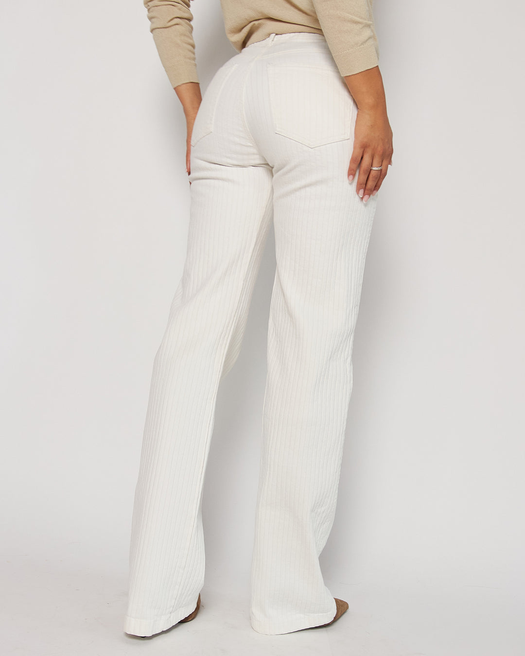 PANTALON DAMA BOTA RECTA TIRO ALTO REF. 18343-1