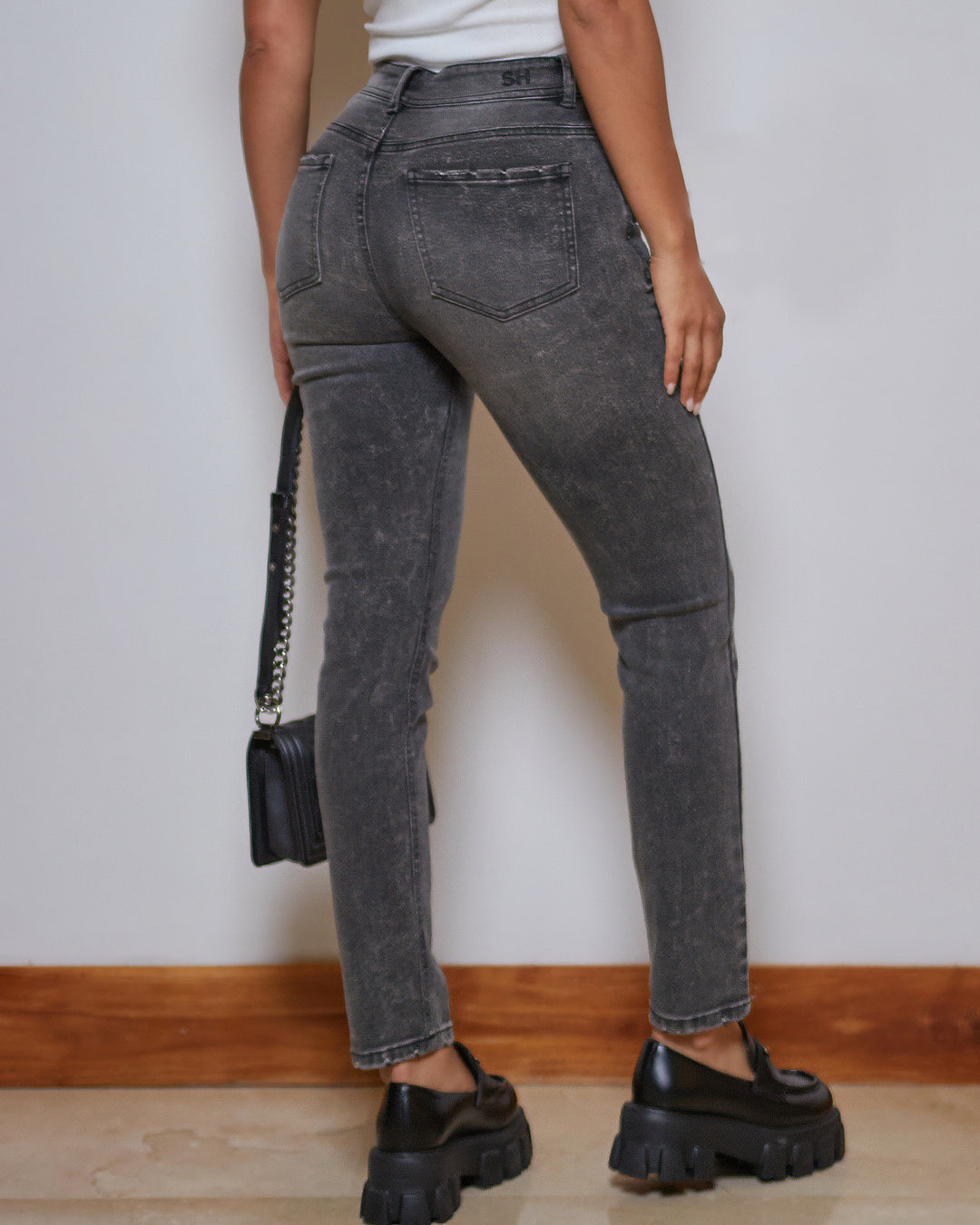 PANTALON DAMA SKINNY TIRO ALTO REF. 18176