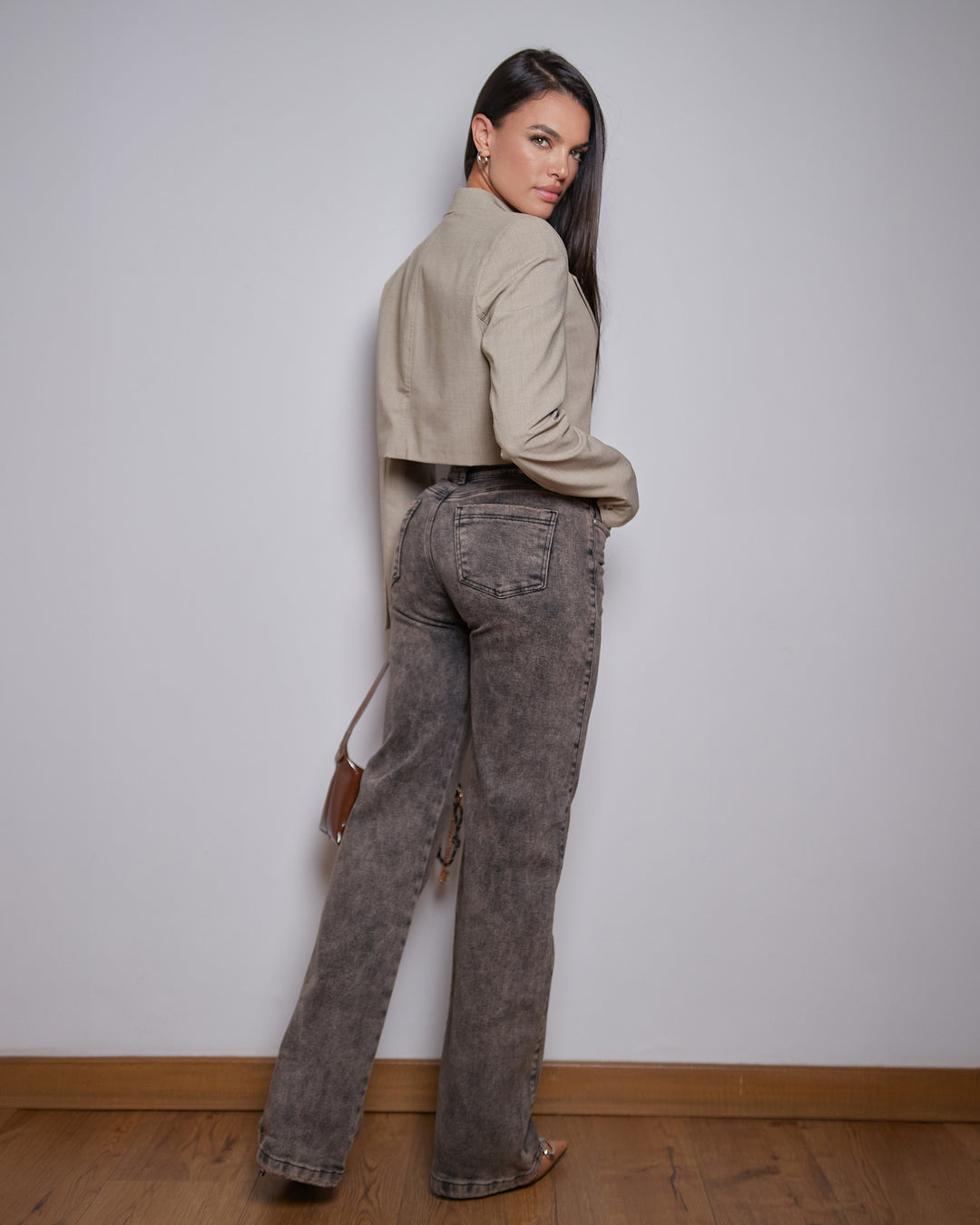 PANTALON DAMA BOTA RECTA TIRO ALTO REF. 18275